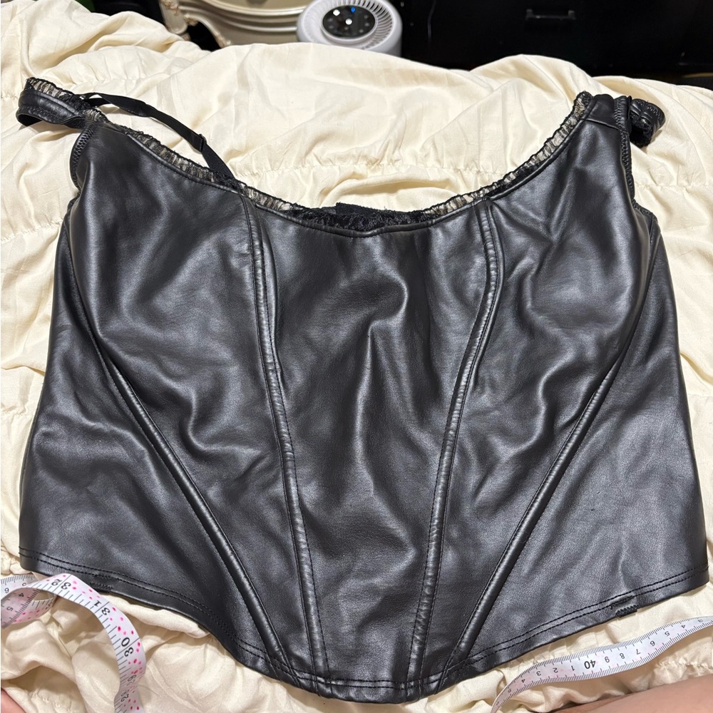 Vintage Black Corset Top - Picture 2 of 8
